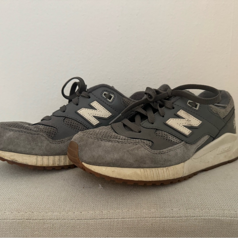 Women’s Grey New Balance 530 Shoes